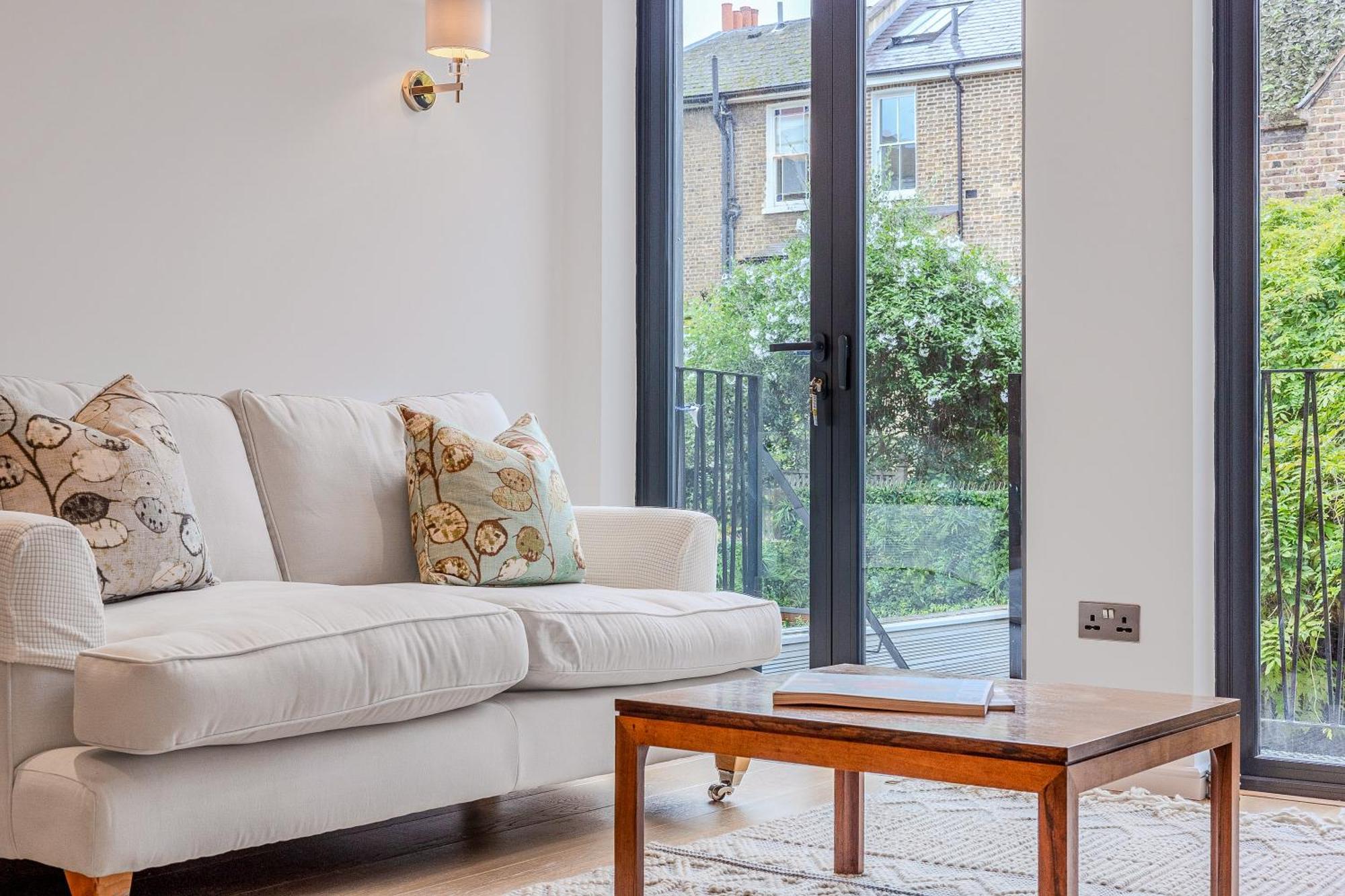 Contemporary 2Br Duplex With A Patio In Chelsea Apartment London Ngoại thất bức ảnh